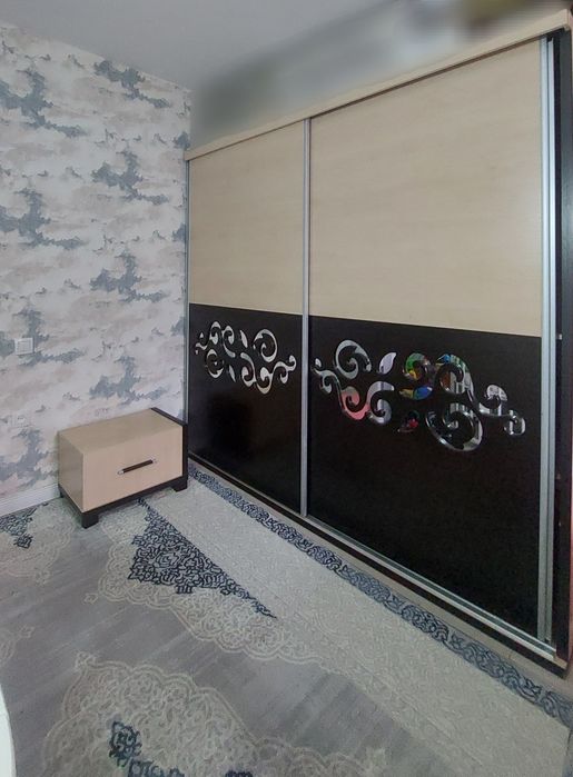 Шкаф-купе, трюмо, тумбы прикроватные