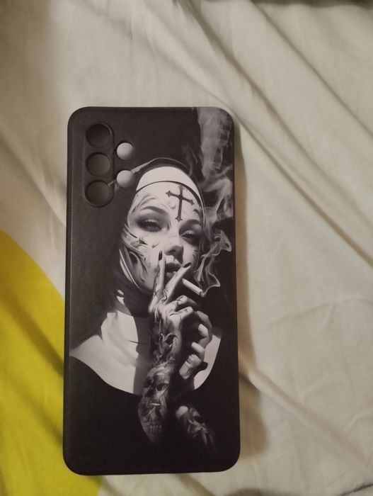 Продам новый чехол  Самсунг А 32