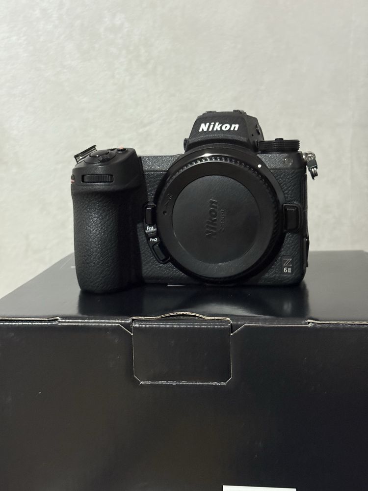 Nikon Z6 II Body – cutie și accesorii originale + Grip Patona NOU