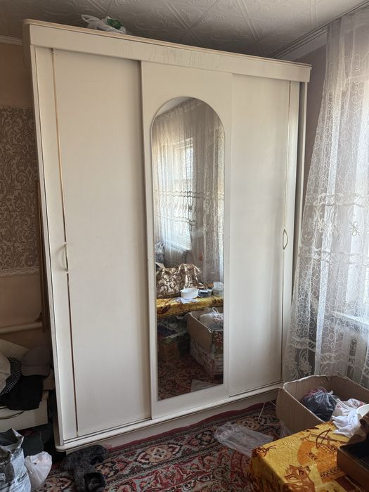 Спальный гарнитур белый