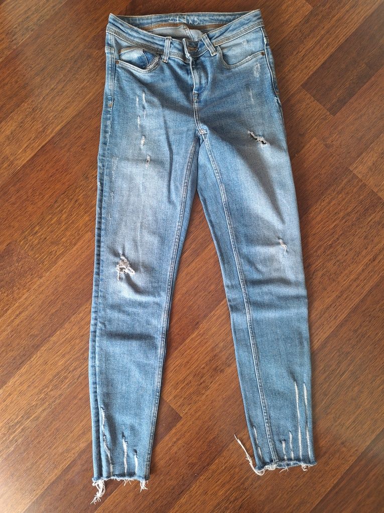 Pantaloni Zara mărime 34 Xs