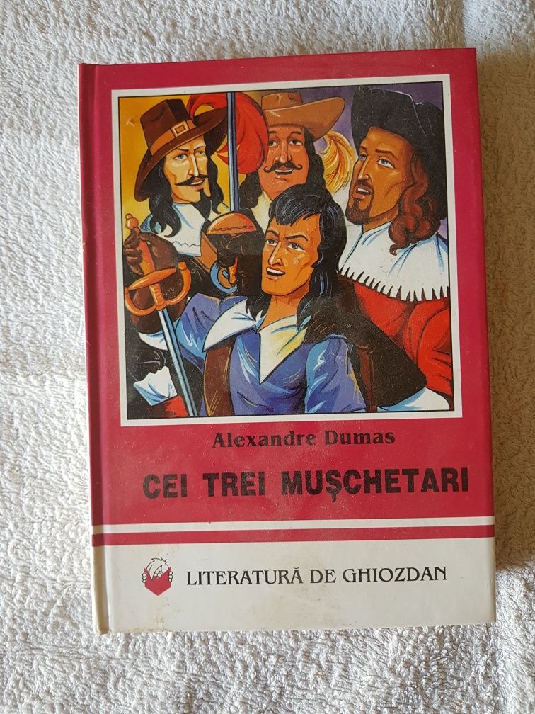 Carte CEI TREI MUSCHETARI de Alexandre Dumas noua