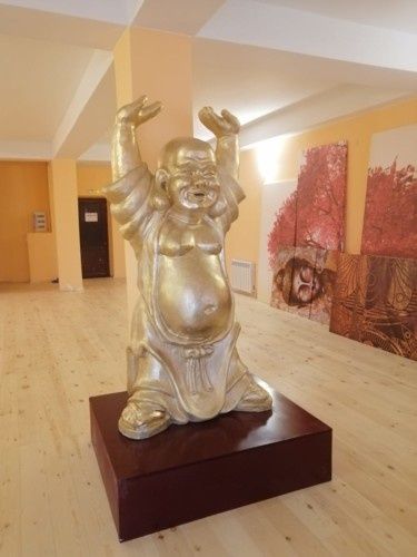 Продаются статуи