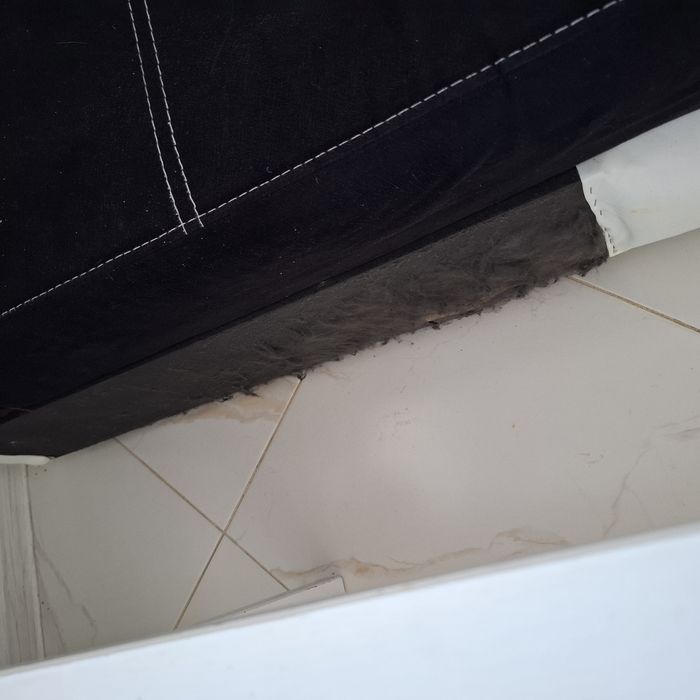 Ъглов диван с място за съхранение