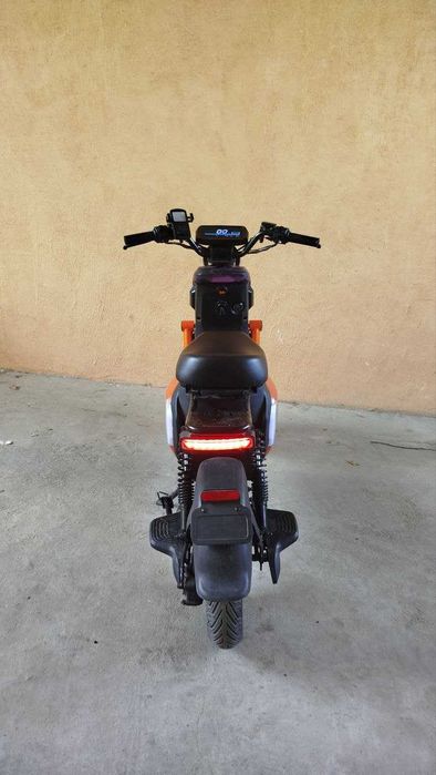 U2 электроскутер