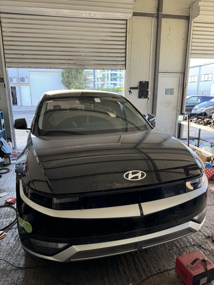 Продавам на части Hyundai ioniq 5