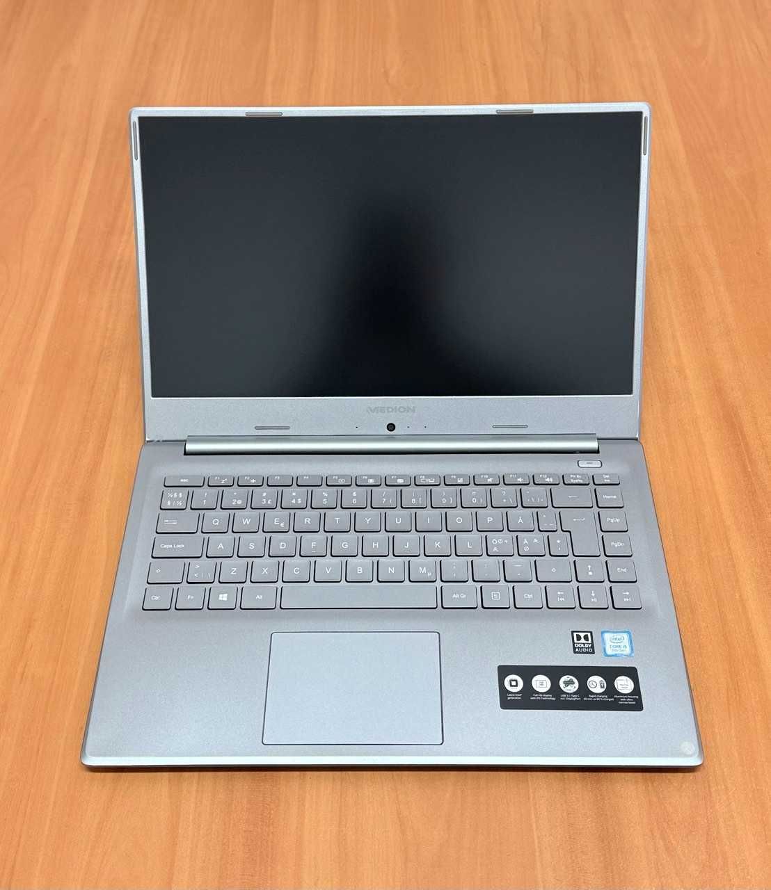15.6' IPS FHD \ i7-8565U \ Medion Akoya S6445 \ 16GB RAM \ 256GB SSD