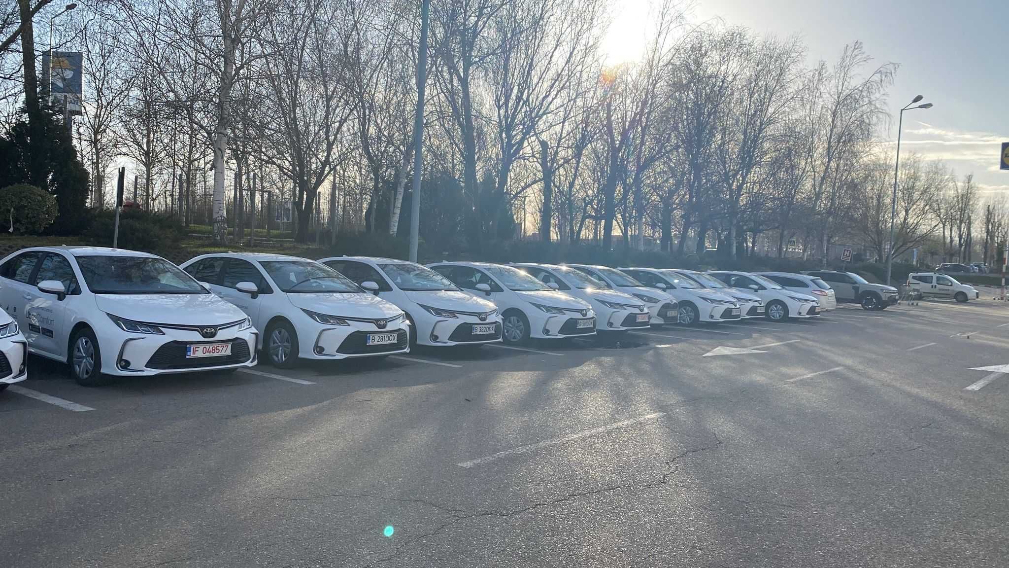 INCHIRIERE Toyota Corolla NOU 2025 UBER/BOLT- incepanc cu 800 RON