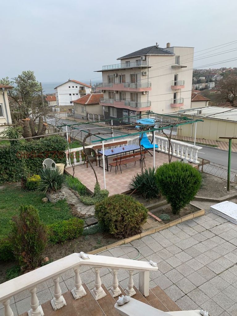 Продава се Къща в Бяла - 174 кв.м за 891 €/кв.м - Снимка #3