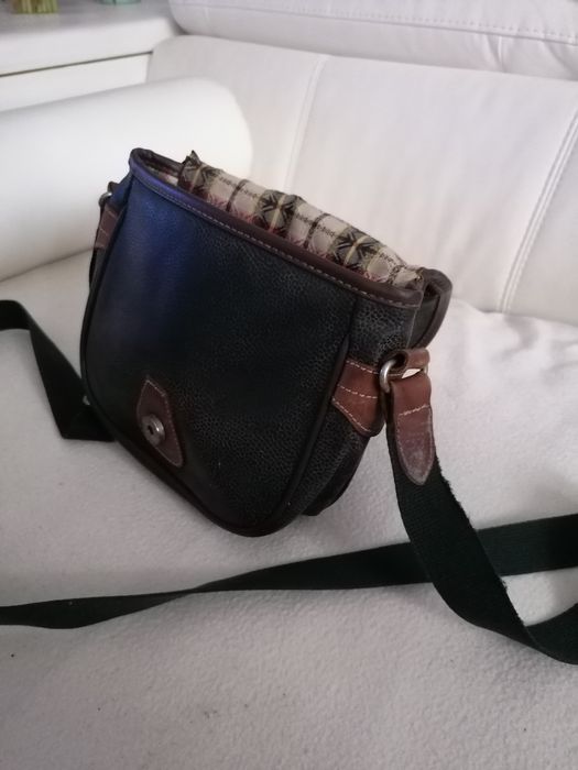 Gentuță de umăr.. Piele