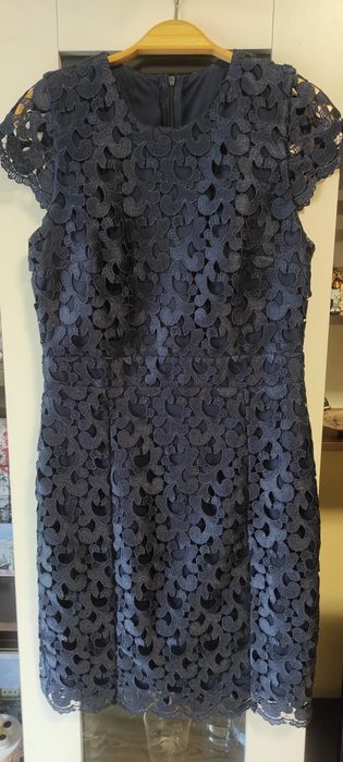 Официална рокля от дантела