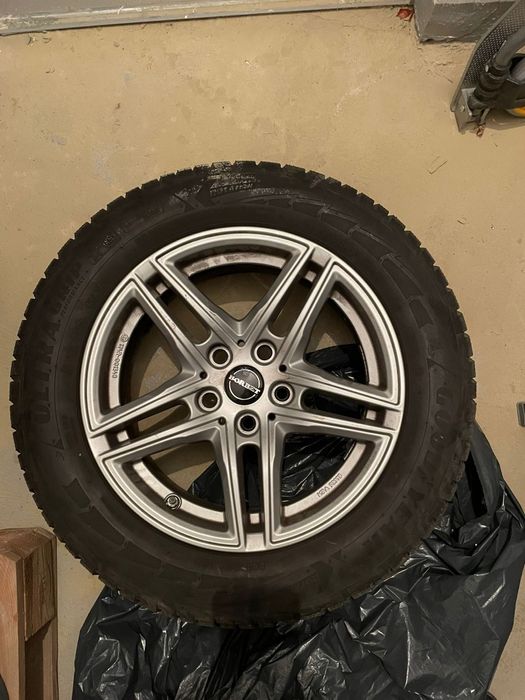 Jante borbet r16 cu cauciucuri de iarna Goodyear