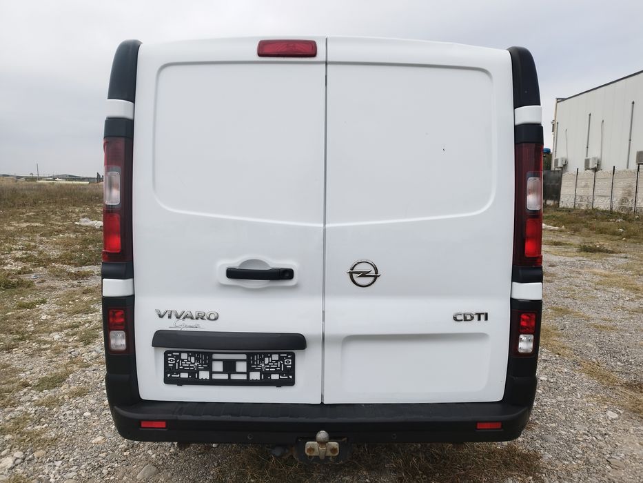 Opel VIVARO an 2015, motor 1,6 diesel, 120 cp, euro 5