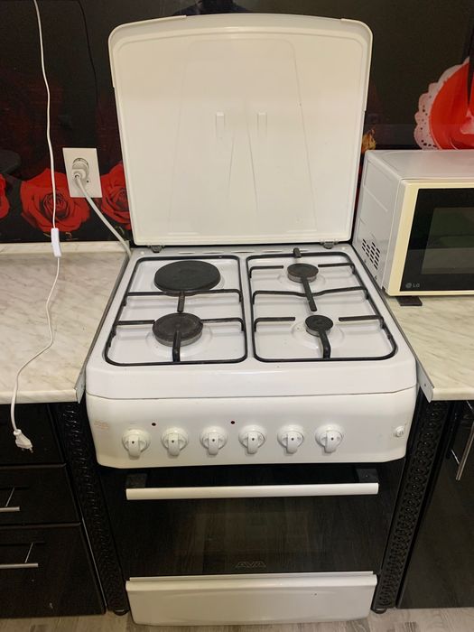 Газовая плита продам