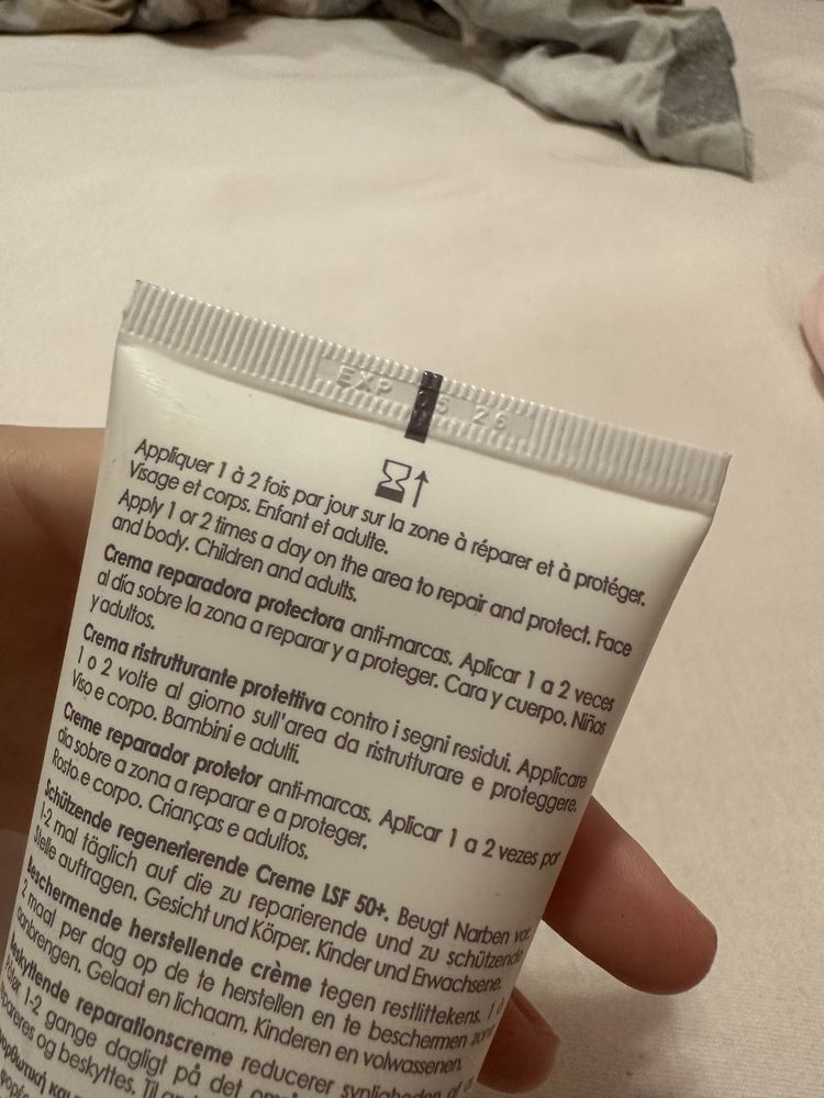 Aderma epitheliale ultra spf50