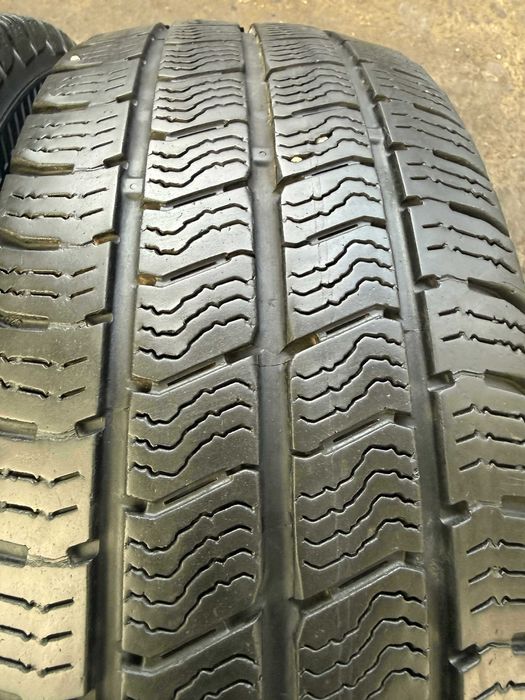 2x Anvelope iarna 215/65 R16C -  Barum Sovanis 3
