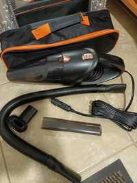 Aspirator auto cu accesorii