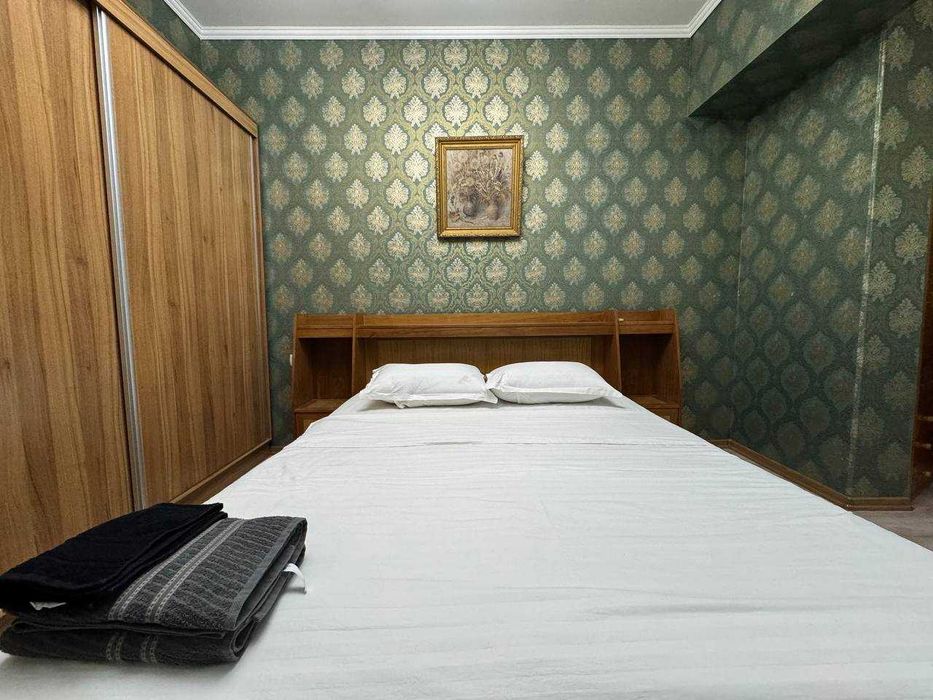 Квартира посуточно метро Космонавтов, Ойбек. Kunlik ijara, metro Oybek