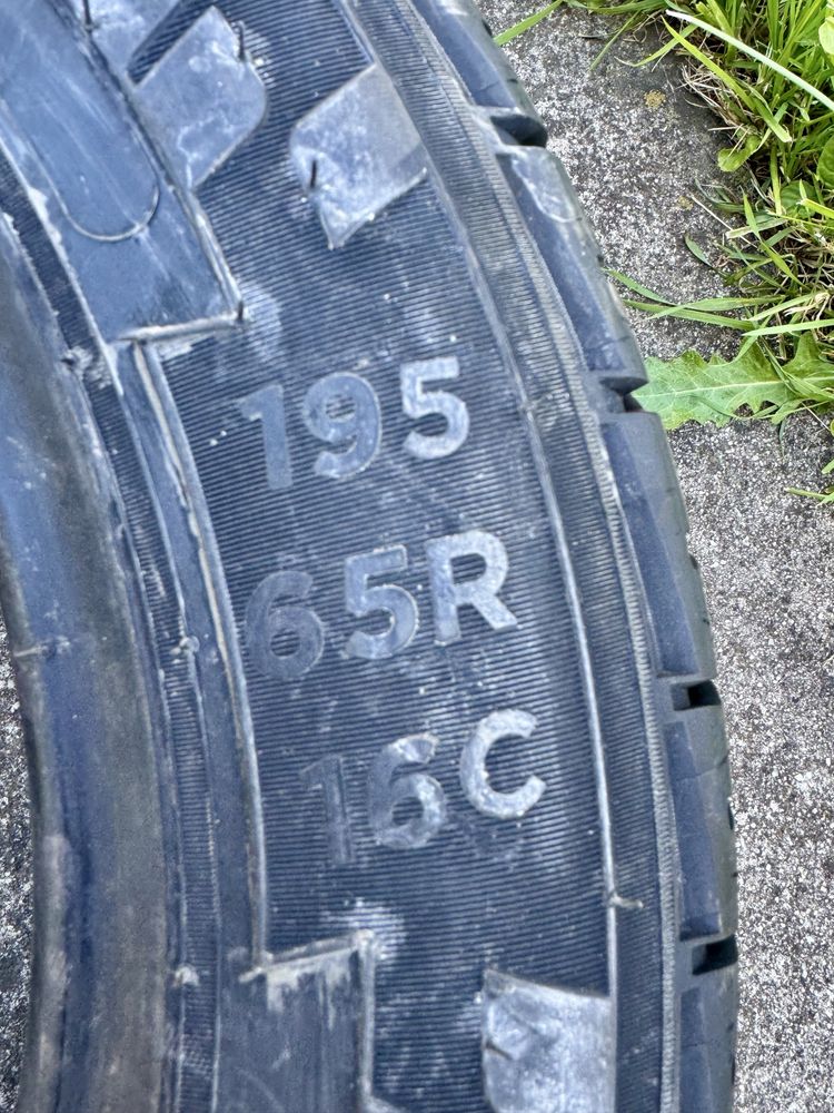 2 бр. Гуми 195/65/16c  за бус летни  KLEBER TRANSPRO 2