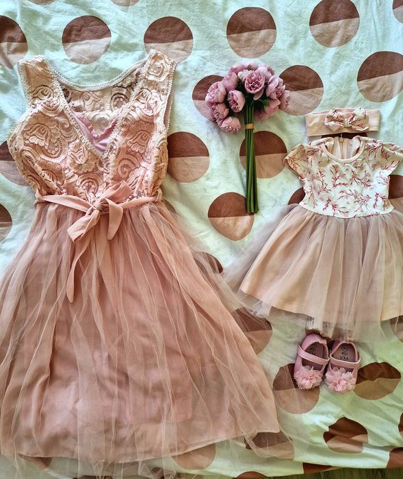 Розови рокли за Мама и Бебе