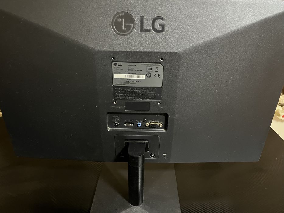 Monitor LG 22” - 250 lei