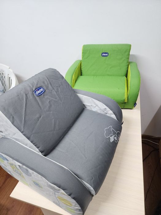 Продам детские кресла Chicco