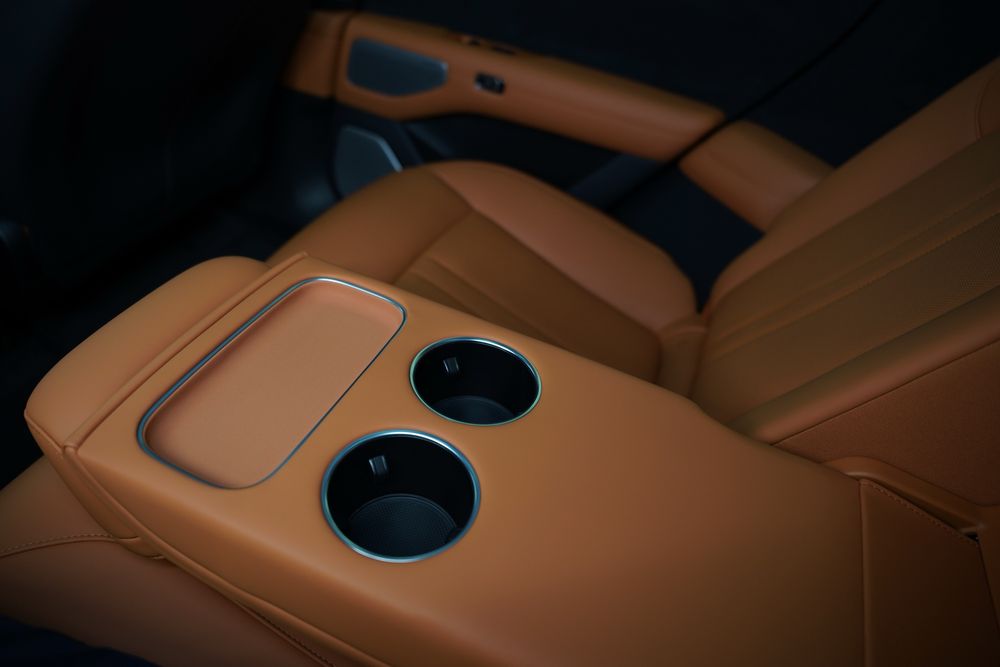 Xiaomi YU7 Max (самый фулл комплектация)