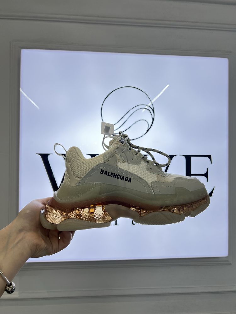 Кроссовки Balenciaga Triple S