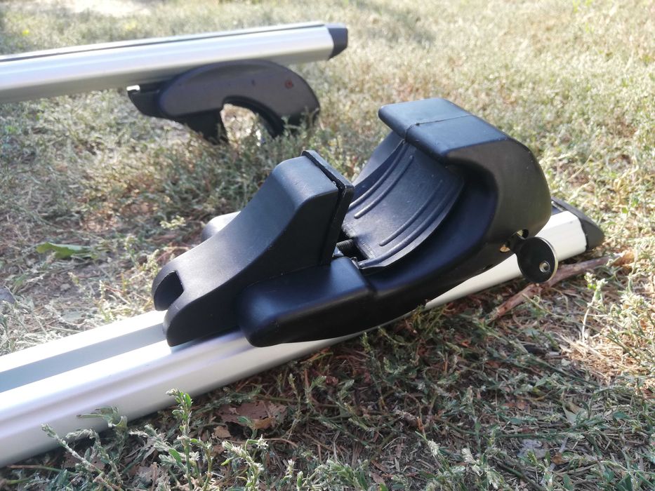 Алуминиев багажник - релси Menabo за комби