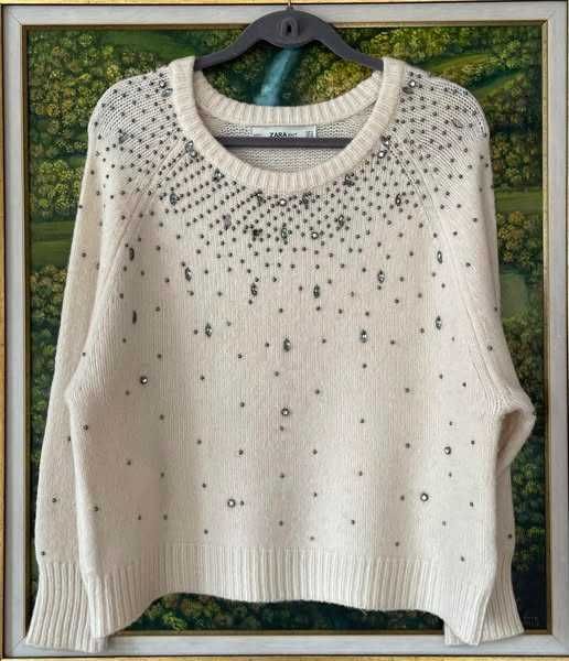 Пуловер ZARA с камъчета и пайети в бял цвят