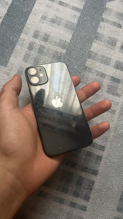 Айфон 12 мини заблокирован