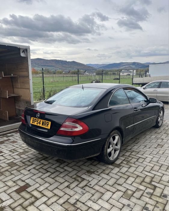 vand sau dezmembrez CLK 2004