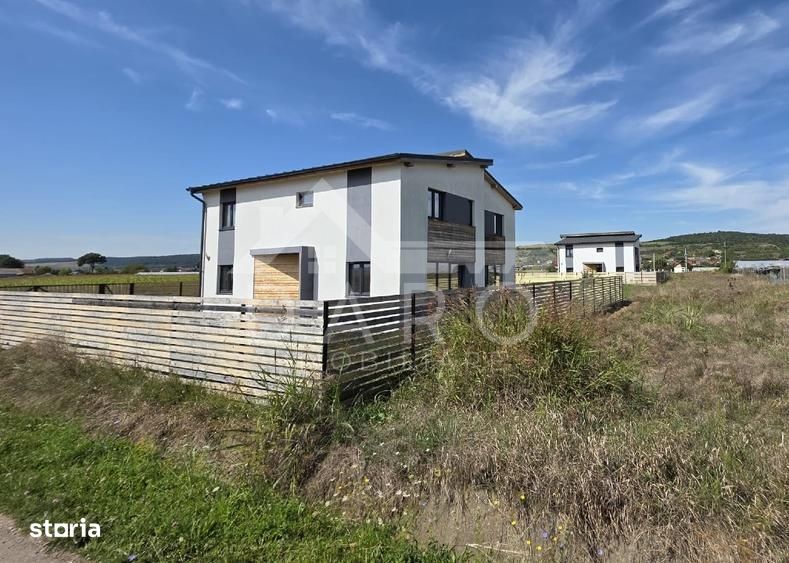 Duplex modern de 90 mp utili, de vânzare în Sântana de Mureș