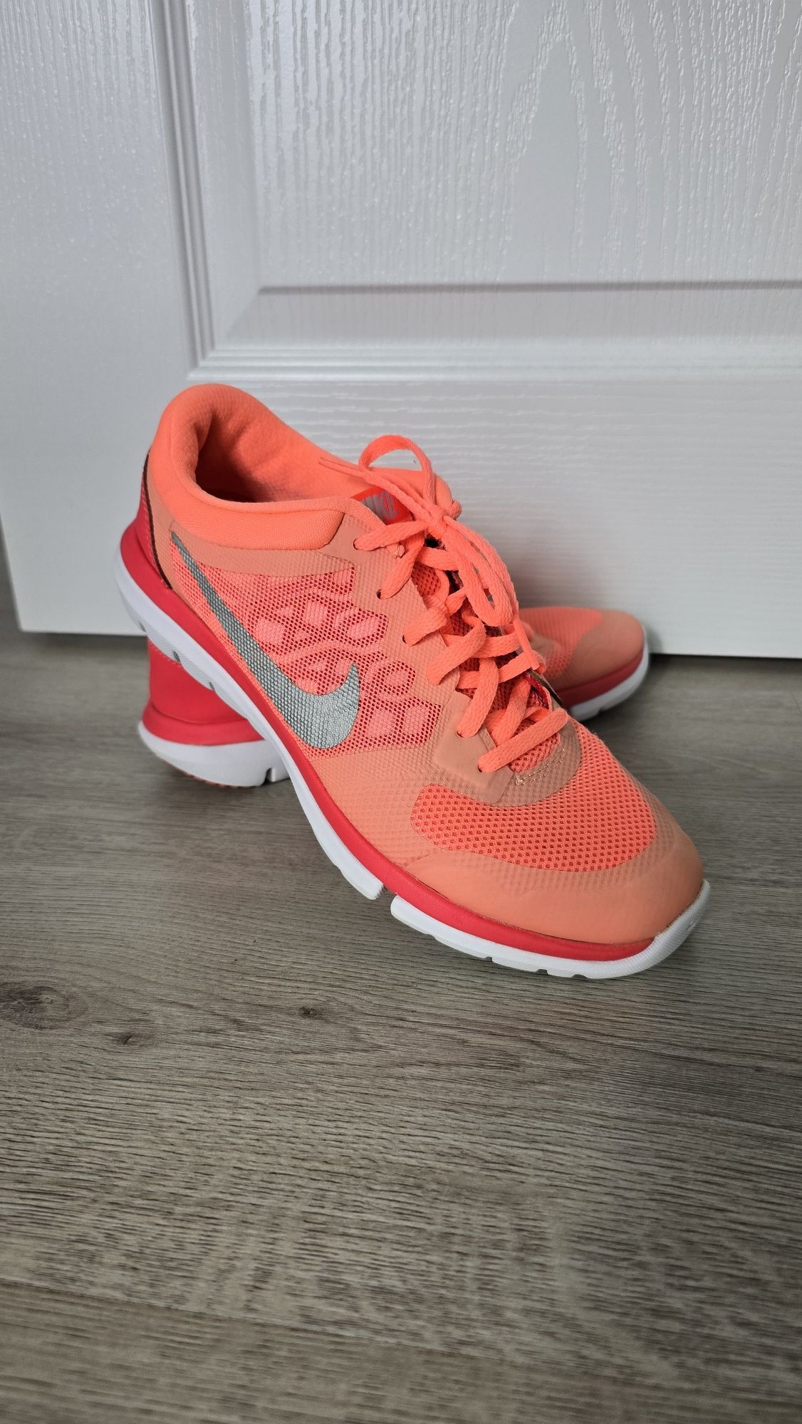 Маратонки Nike, Puma, Adidas