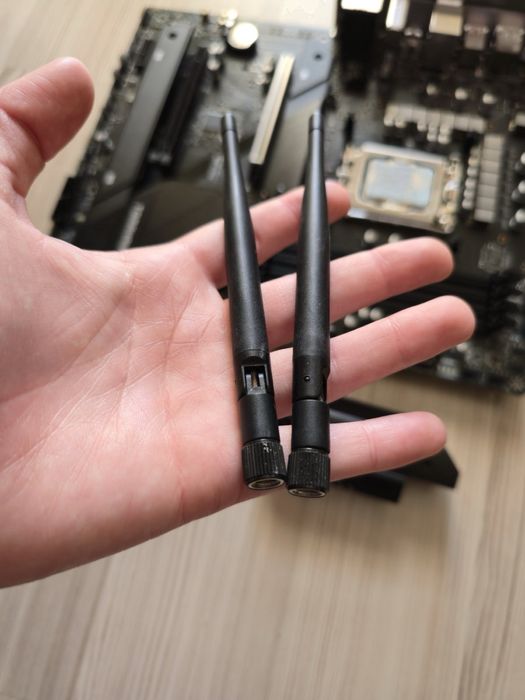 Процесор Intel Core i5-12600KF с  платка MSI MAG B660 TOMAHAWK DDR4