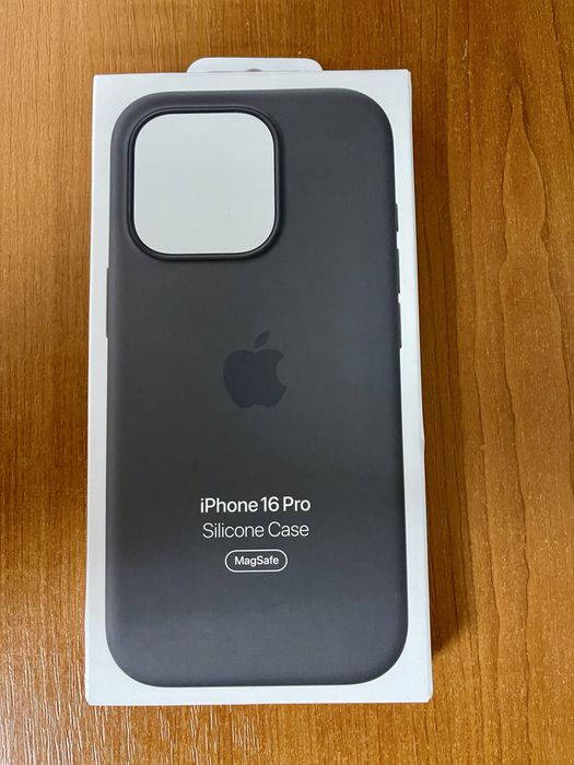 Apple iPhone 16 Pro Silicone Case – Stone Gray (original, cu MagSafe)