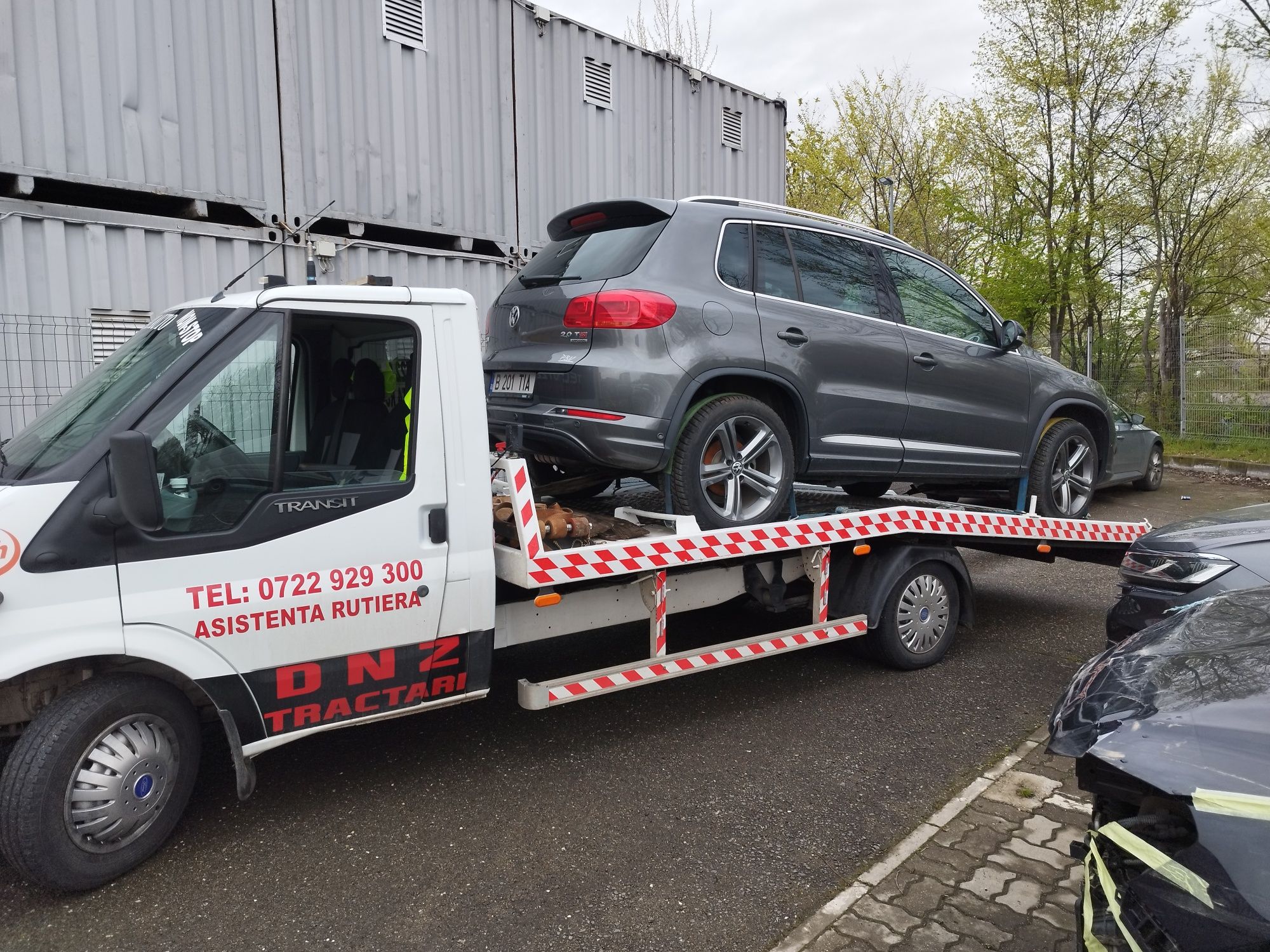 Tractari auto, dube, utilaje, rulote, stivuitoare,