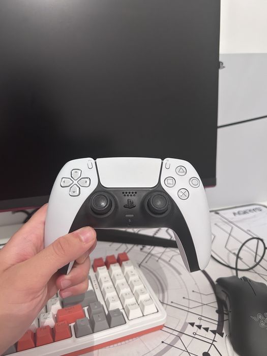 Playstation 5 + toate accesoriile din poze