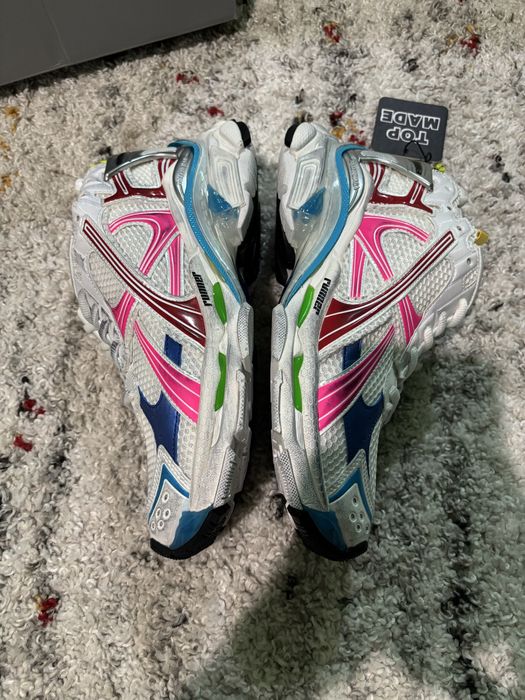 Balenciaga Runner 42