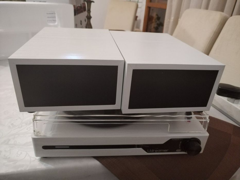 Грамофон Udreamer, грамофон с вградени високоговорители и Bluetooth