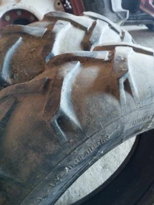 Vind 2 cauciucuri cu camere 750/20