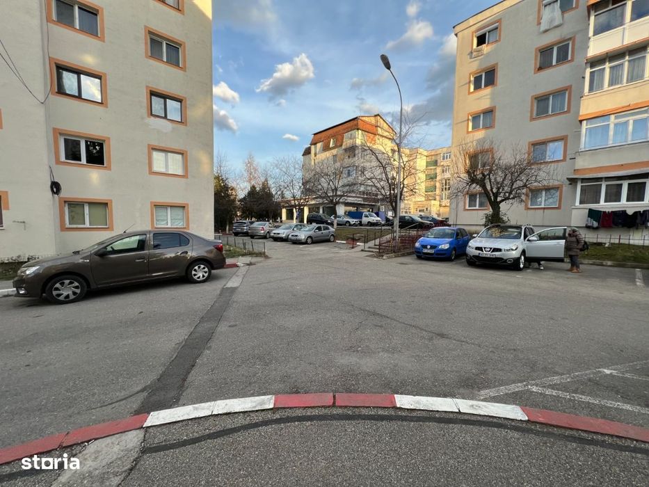Spatiu comercial / Apartament 2 camere Mioveni, Robea, 40 mp
