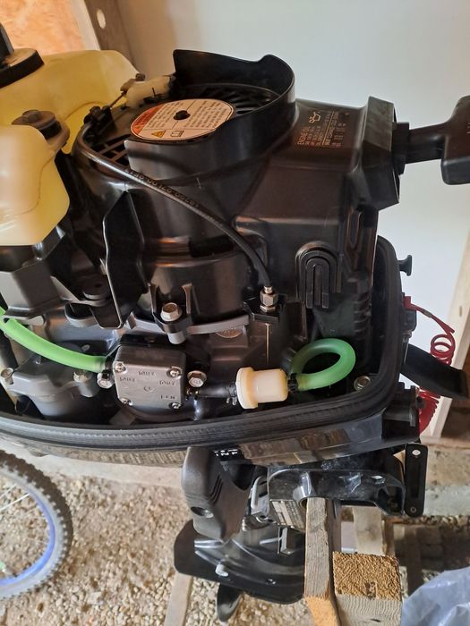 Suzuki 6 hp df6AS