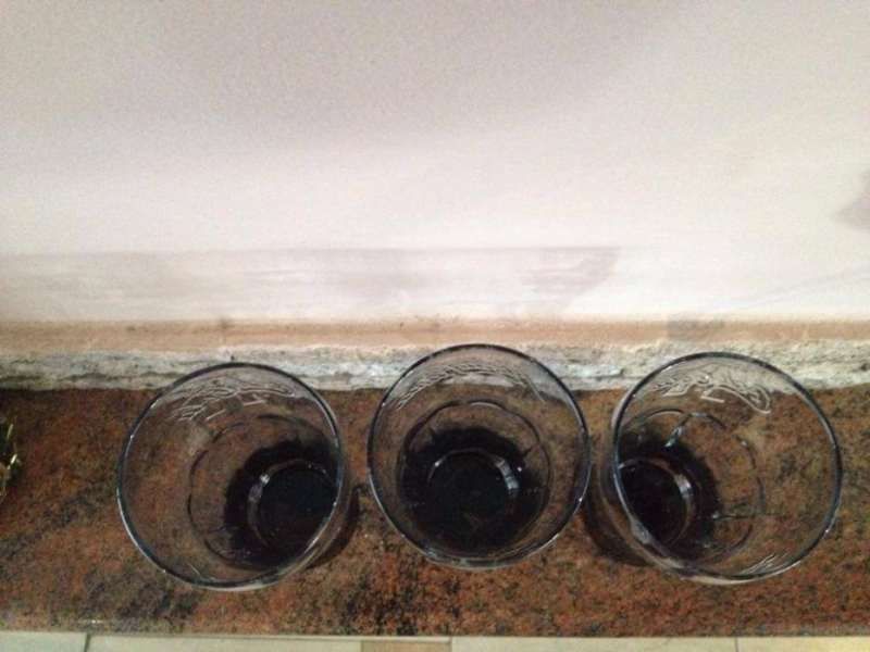 Чаши на Кока-Кола с цветно дъно(черно) 2015