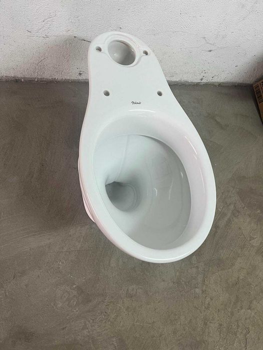 чисто нова тоалетна чиня Vidima