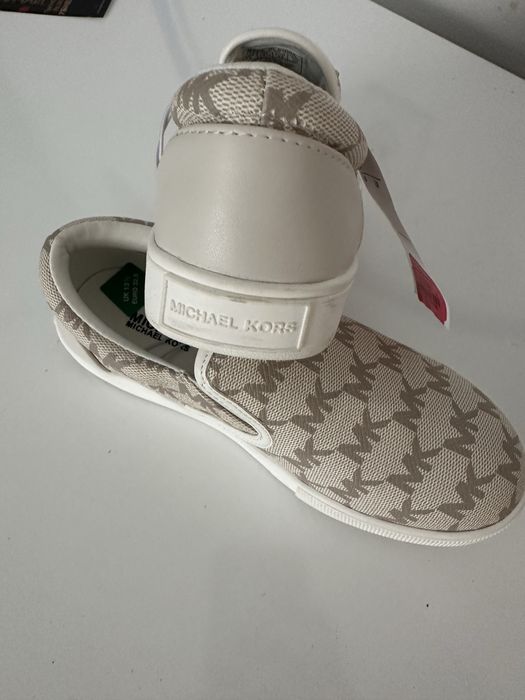Детски красиви  обувки на Michael Kors товер 32.5