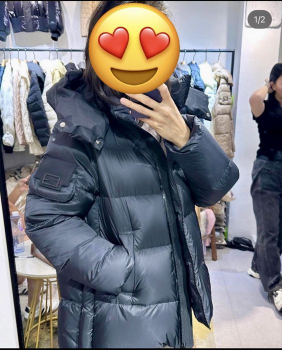 Куртка сатамын.