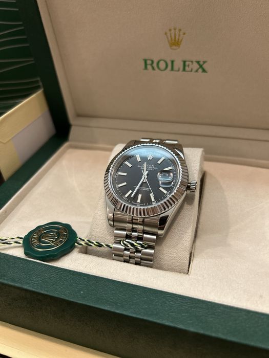 Часы Rolex Datejust — стиль и точность без переплаты