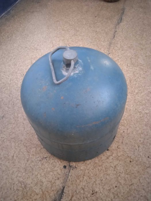 Бутилка за туристически газов котлон