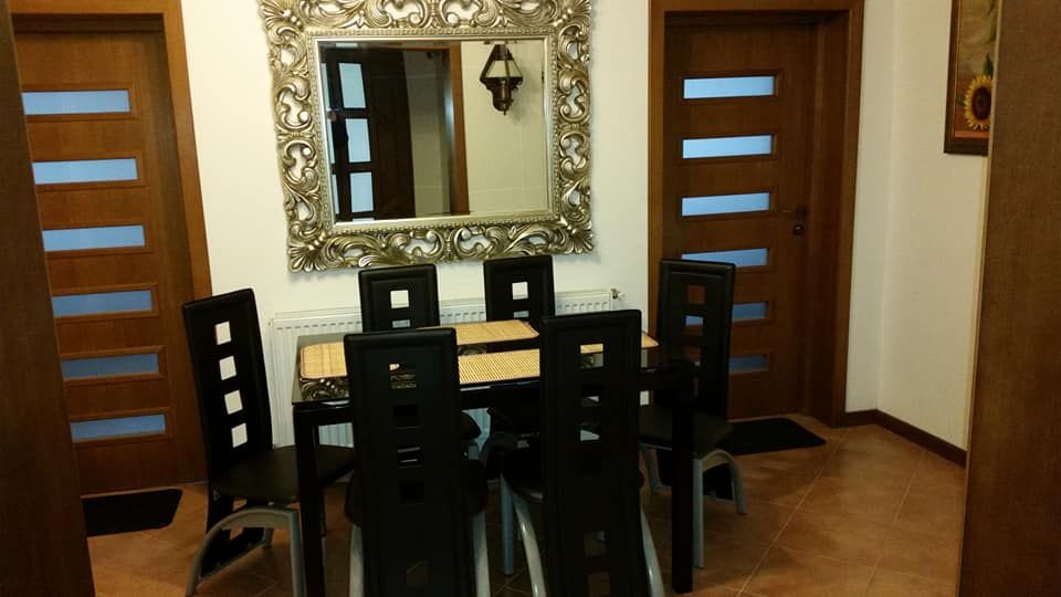 Vila ALIN Inchiriez apartament in vila format din 3 camere si living